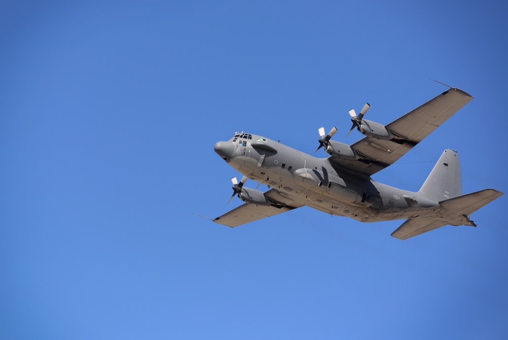 Air commandos retire final AC-130H Spectre gunship