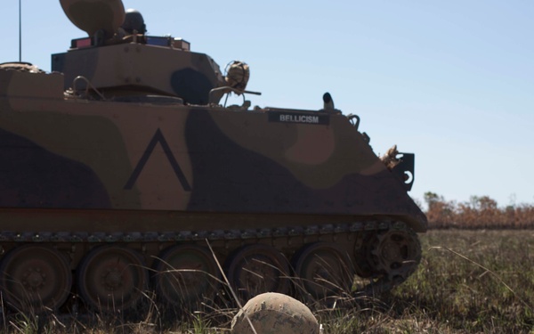 US Marines swap skills with Australian Forces