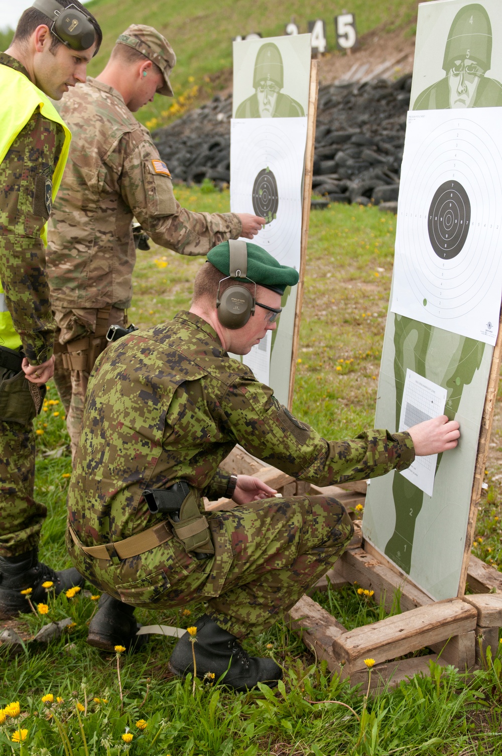 US troops, EDF enjoy friendly competition