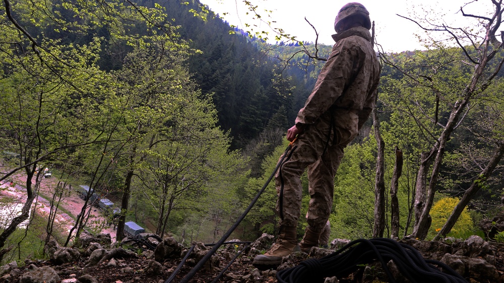 US Marines, British, Romanian Forces kick off mountain operations