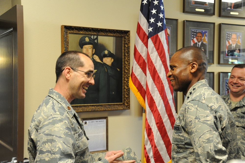 AMC/CC visits Mobility Airmen at Fairchild