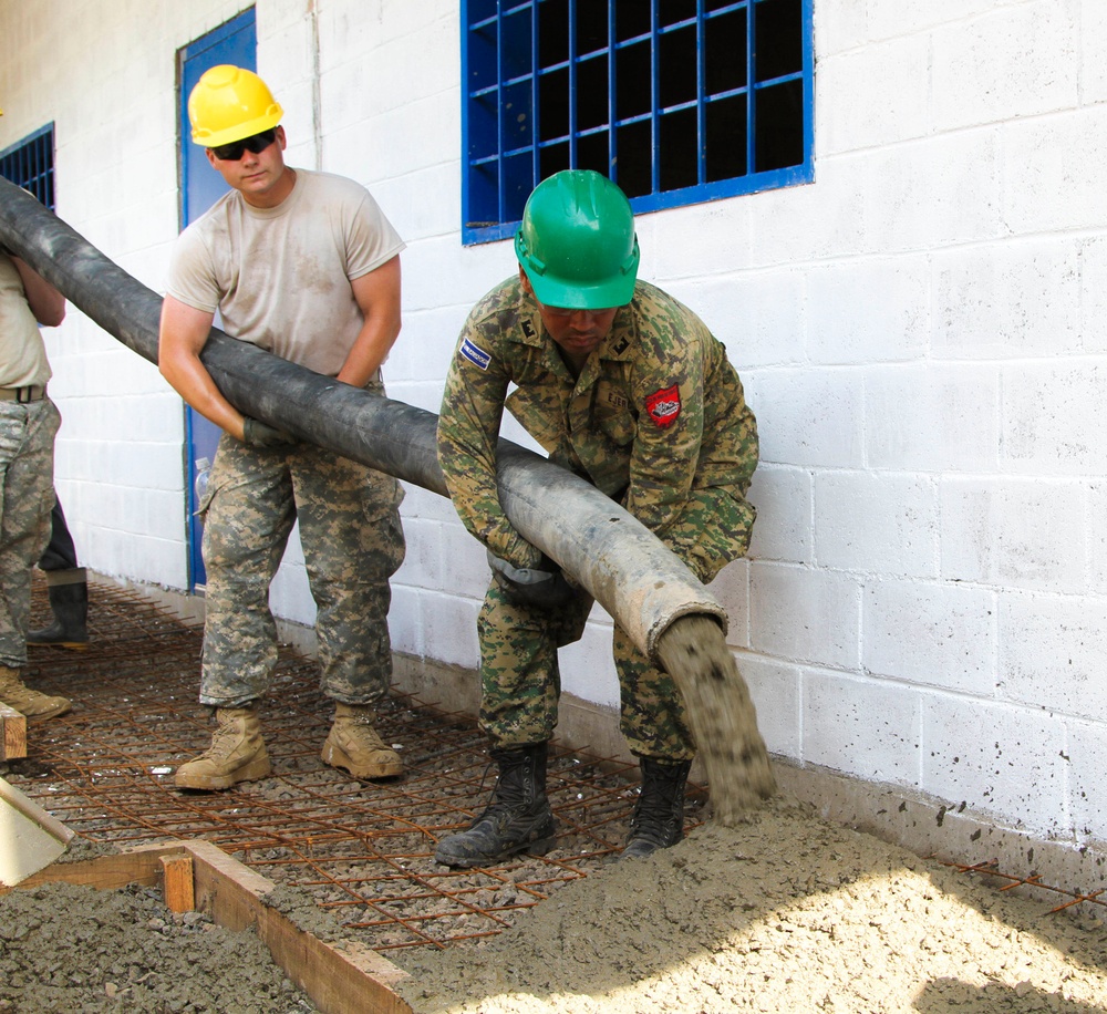 Kansas builds for El Salvador