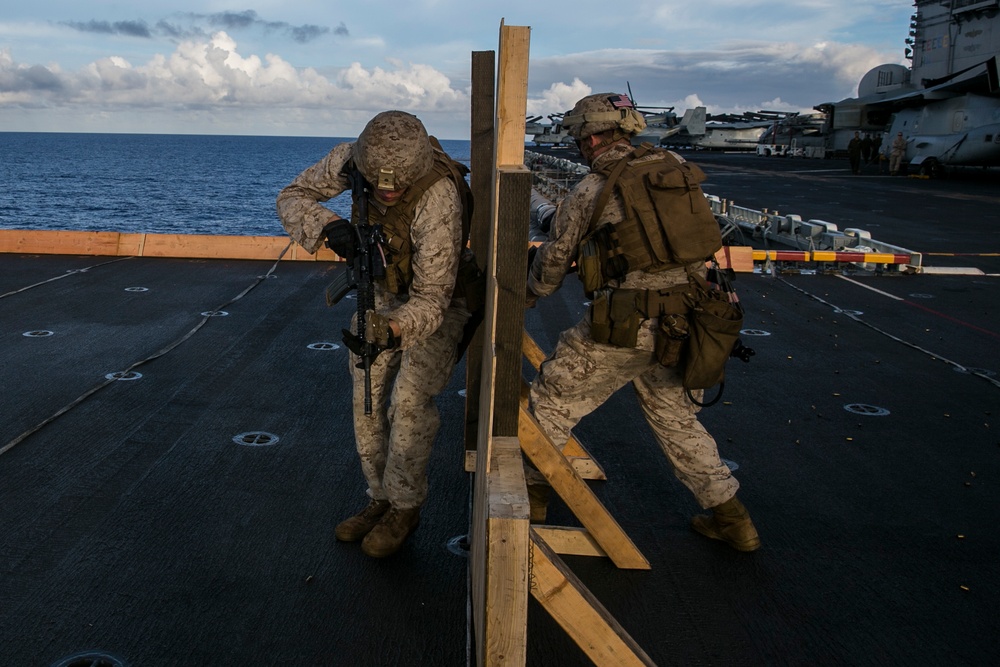 15th MEU Marines practice room-entering procedures
