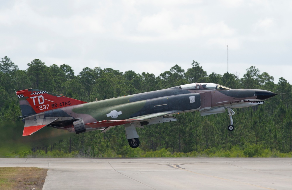 Final Tyndall QF-4 takes off
