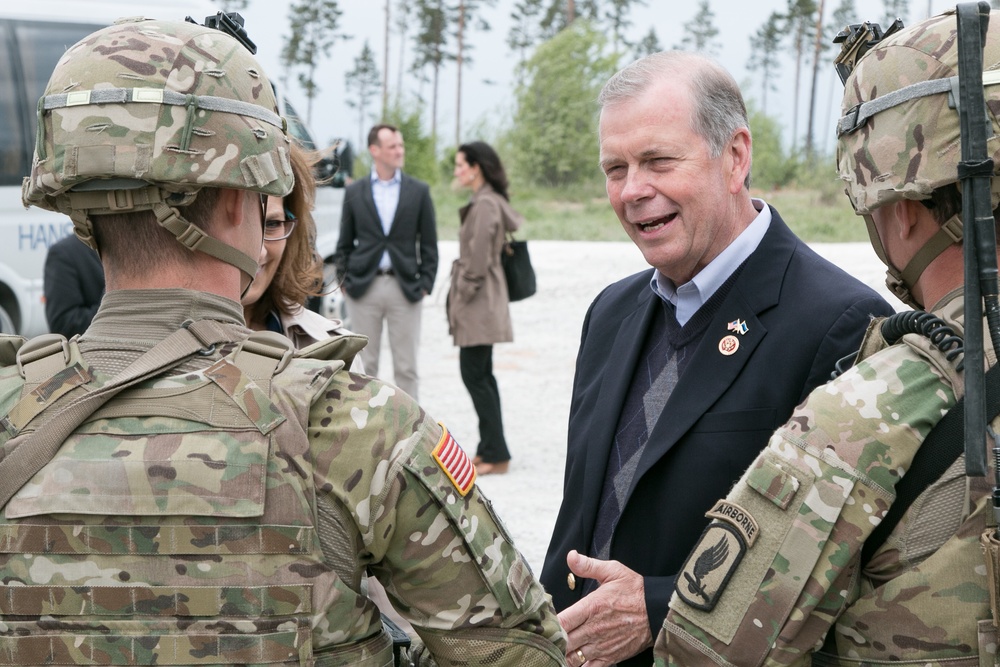 Congressional delegation visits Soldiers in Estonia
