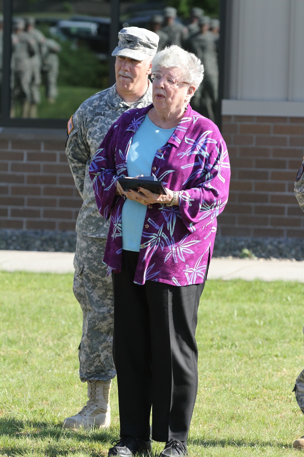 Army Reserve retired colonel retires from volunteer post
