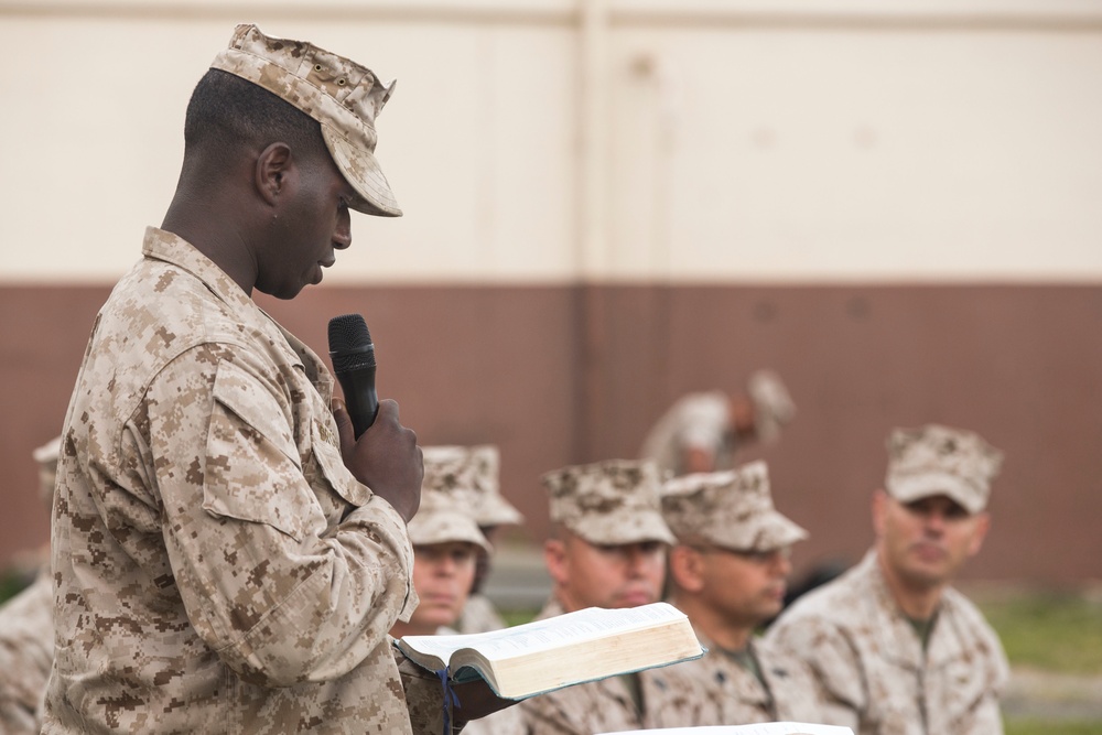 Honoring the Fallen: 15th MEU Marines pay respects