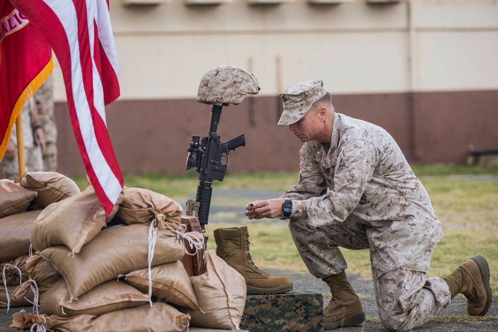 Honoring the Fallen: 15th MEU Marines pay respects