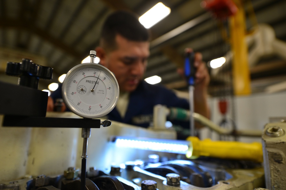 Soldiers learn to repair, maintain Army vessel machinery