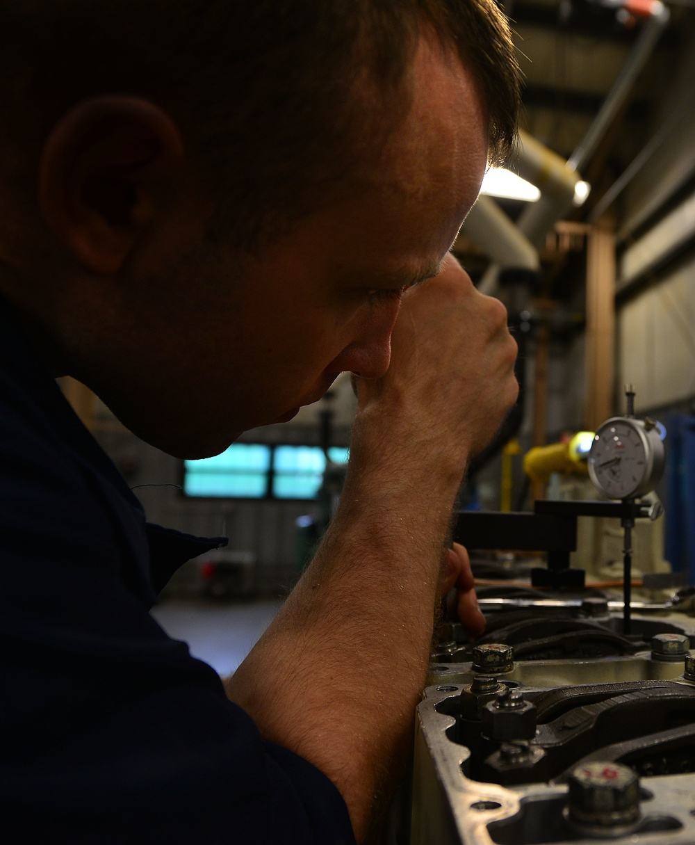 Soldiers learn to repair, maintain Army vessel machinery