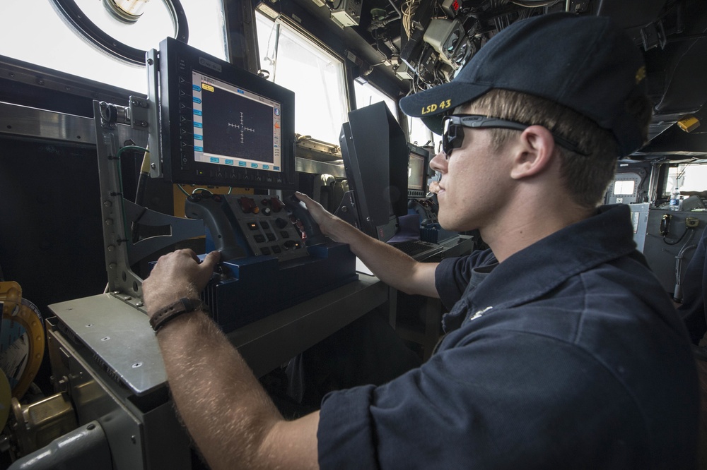 USS Fort McHenry operations