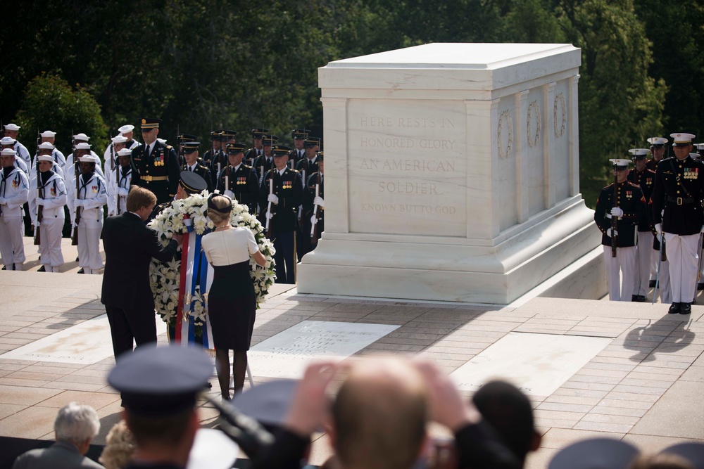 His Majesty King Willem-Alexander and Her Majesty Queen Máxima of the Netherlands lay a wreath at the Tomb of the Unknown Soldier in Arlington National Cemetery