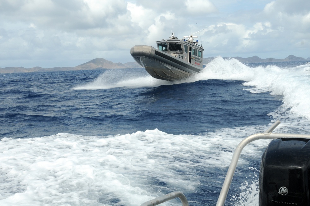 Tradewinds 2015 noncompliant small boat pursuit drills