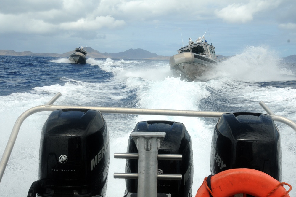 Tradewinds 2015 noncompliant small boat pursuit drills