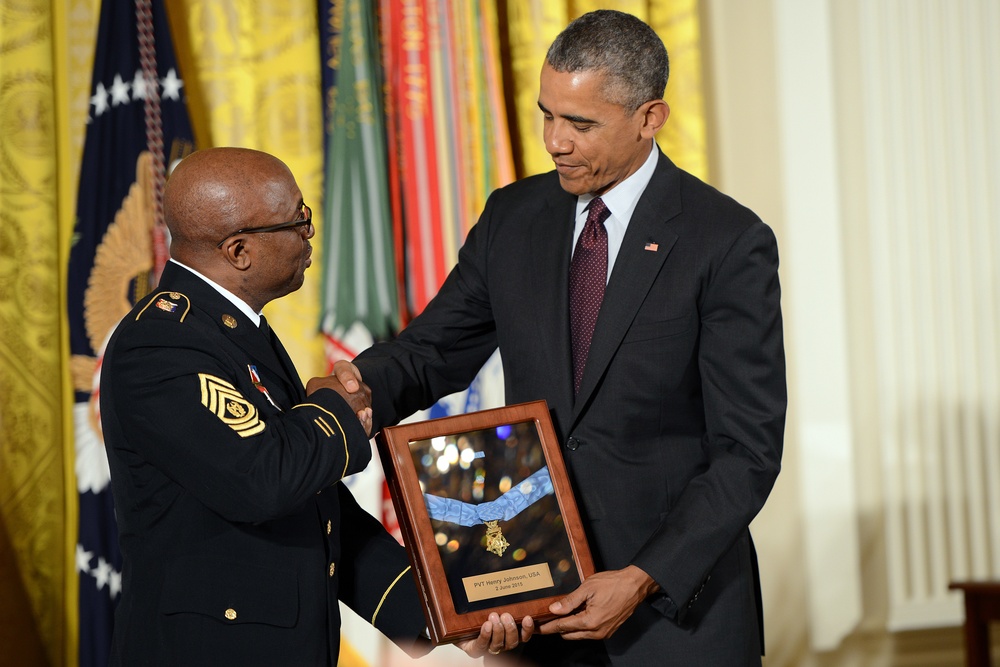 WWI Soldier Pvt. Henry Johnson receives Medal of Honor