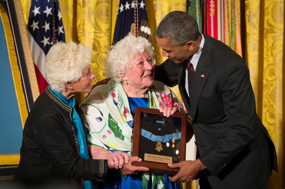 Obama honors two WWI Soldiers with Medals of Honor