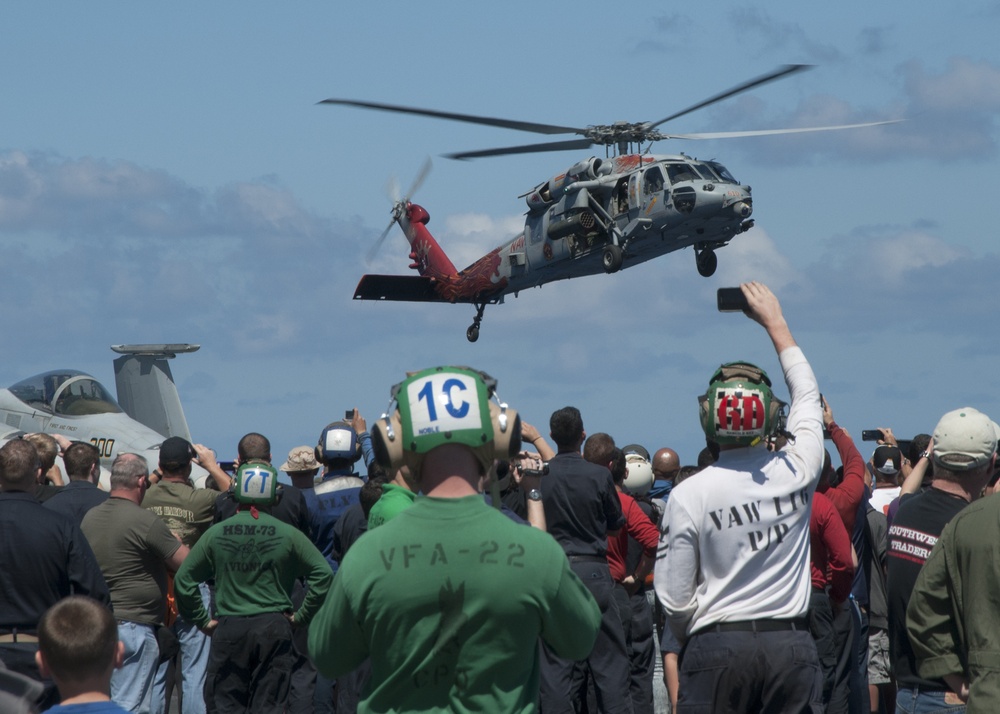 USS Carl Vinson tiger cruise