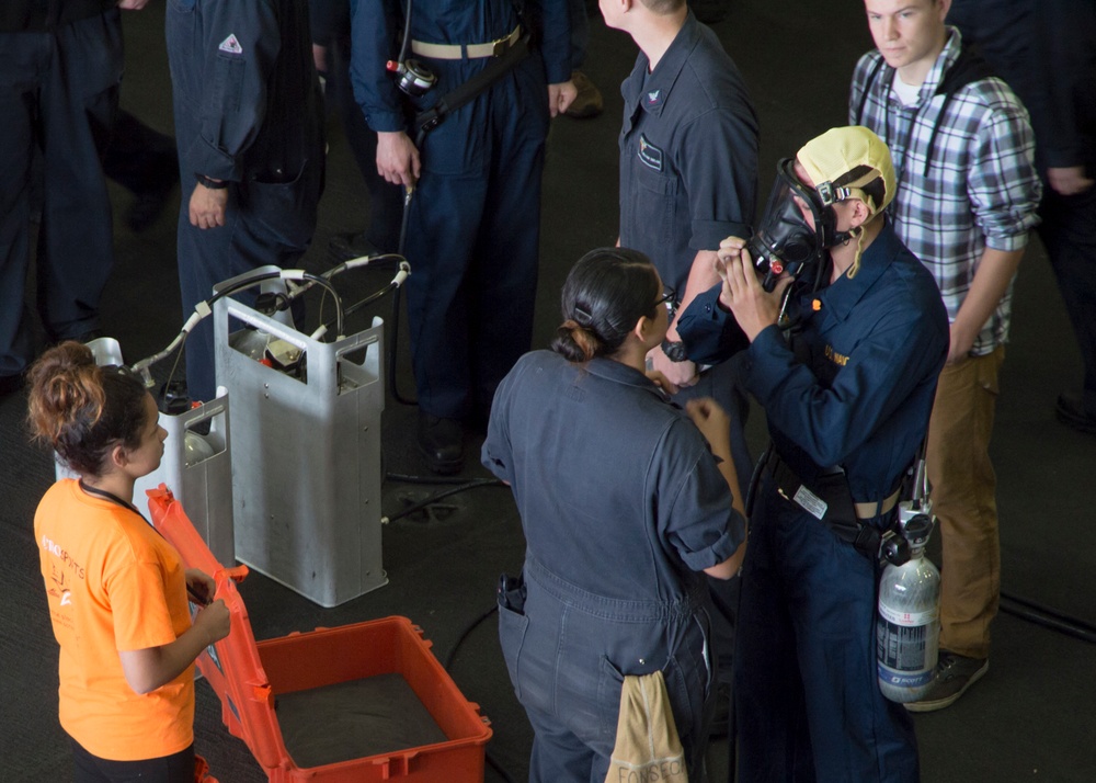 USS Carl Vinson tiger cruise