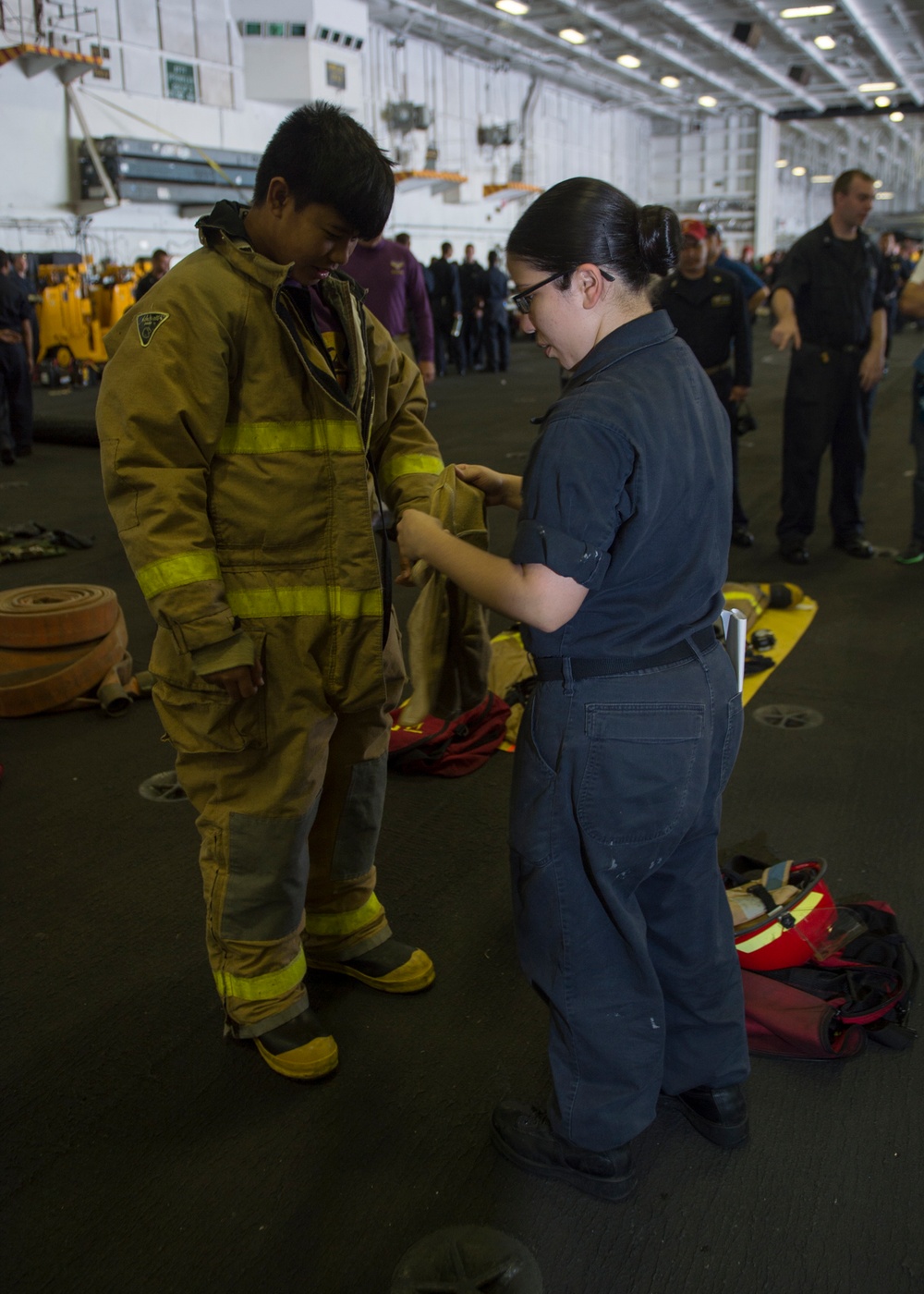 USS Carl Vinson tiger cruise