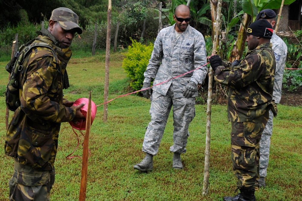 Papau New Guinean and US security forces prep medical clinic site