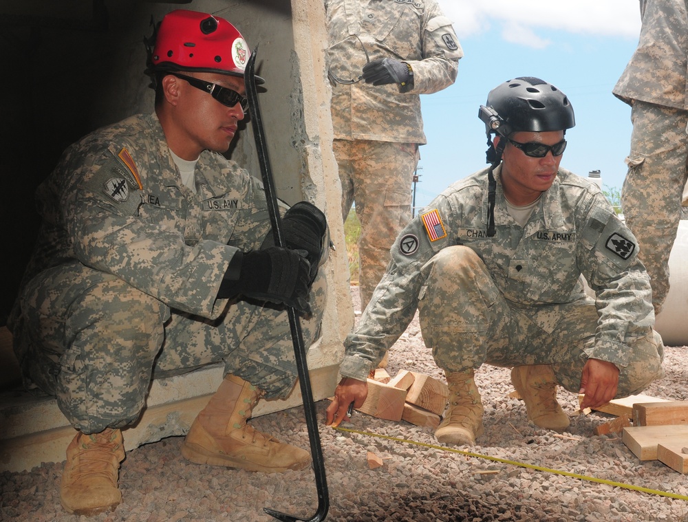 227th BEB stabilize a disaster site in preparation for Vigilant Guard/Makani Pahili 2015