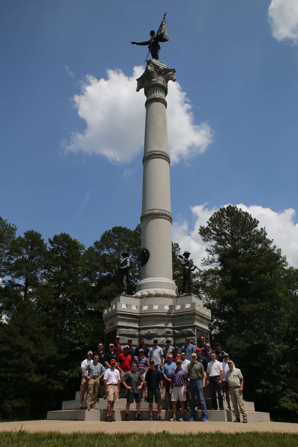 Window to the past: 2nd Marine Division leaders learn lessons from Civil War battlefield