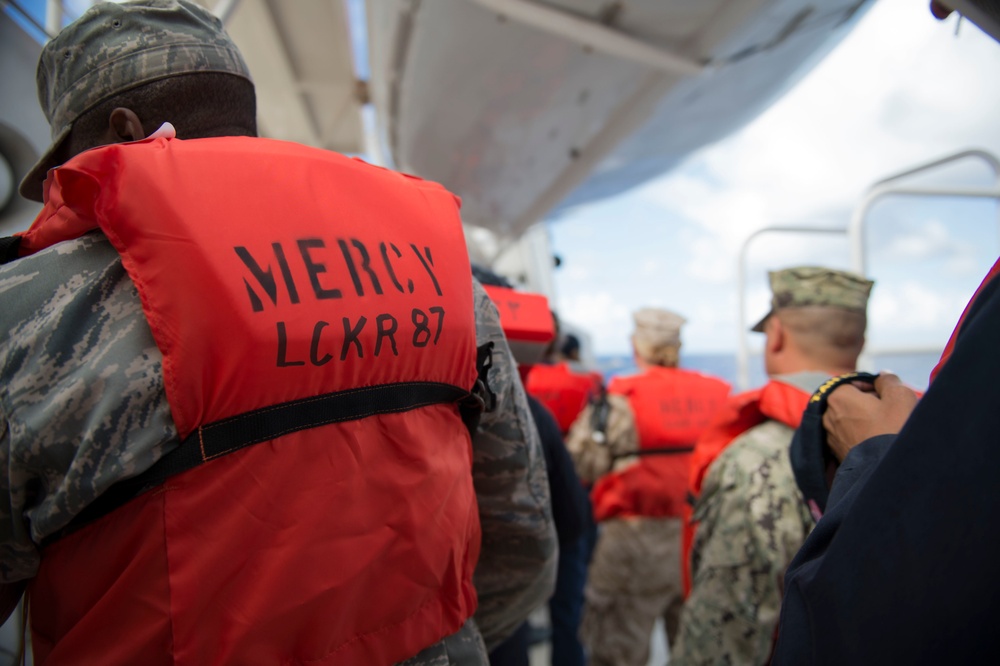 Multi-national military medical personnel hold training aboard USNS Mercy