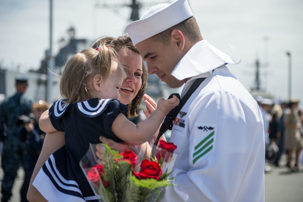 USS Gridley homecoming ceremony