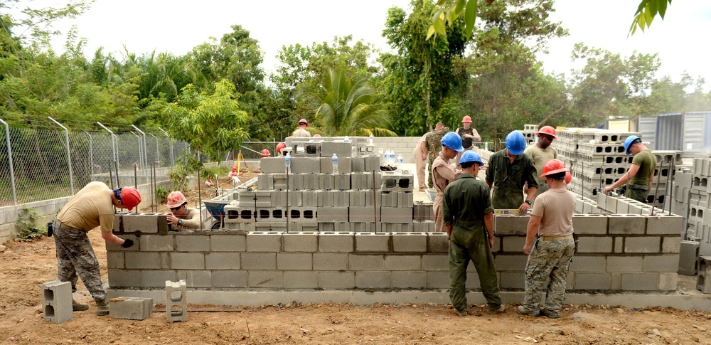 Construction continues at Gabriela Mistral Primary School site