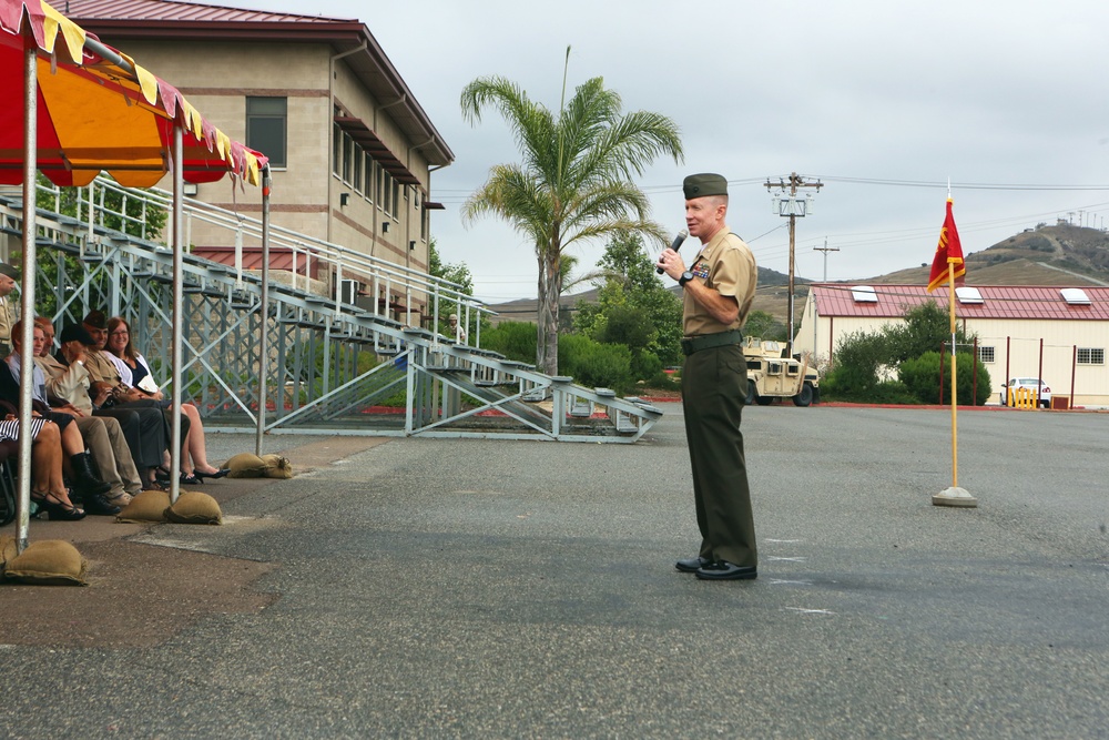 Dvids Images 511 Bids Farewell To Commanding Officer Welcomes New Leadership Image 4 Of 5 9889