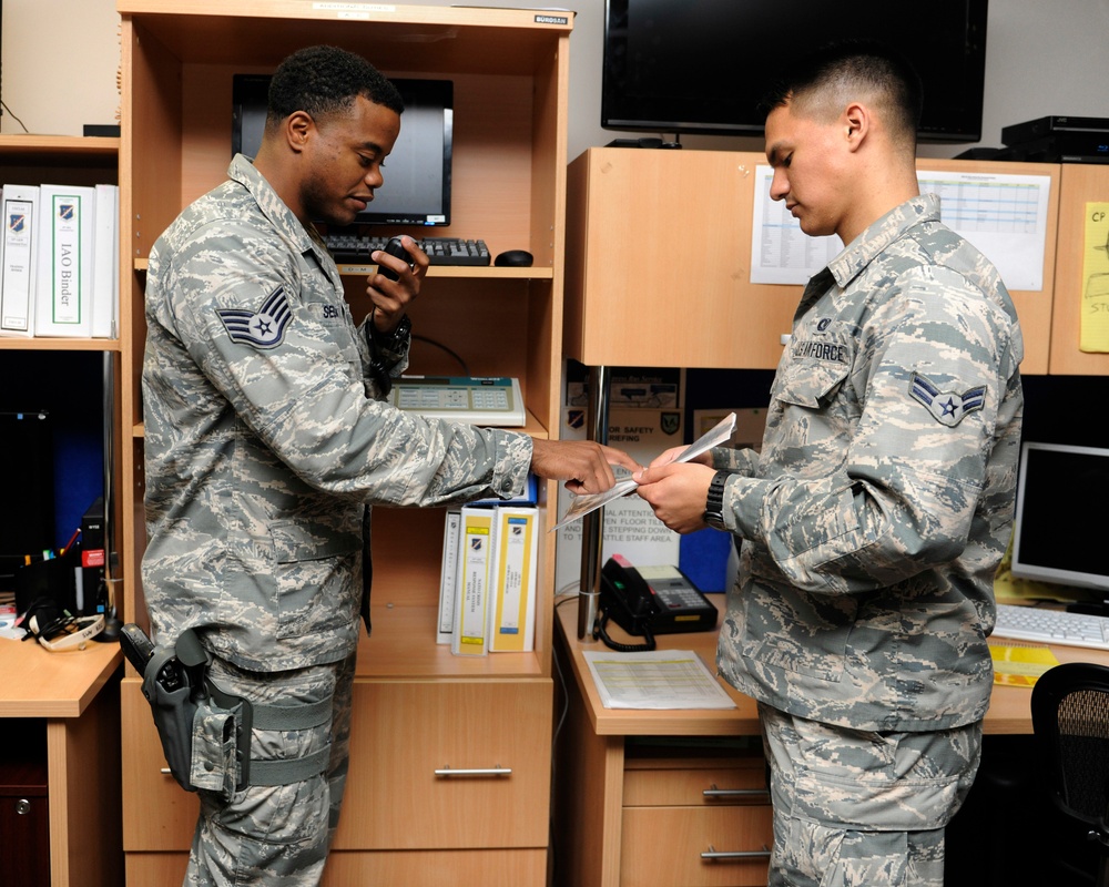 Command Post brings home Air Force awards