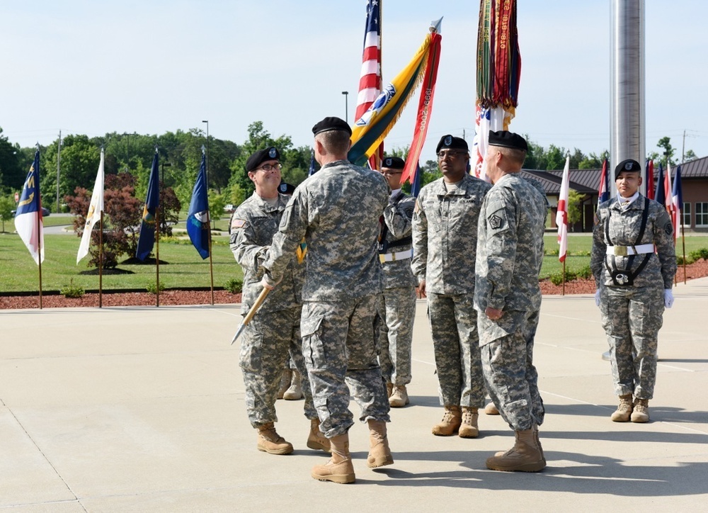 Seamands takes command of US Army Human Resources Command