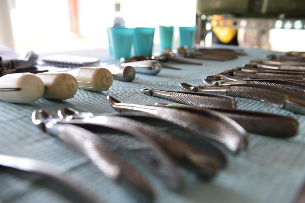 Dental clinic held in Betio, Kiribati