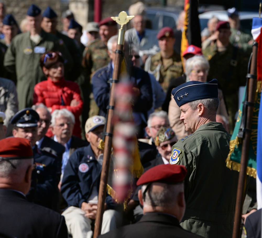 Picauville WWII commemoration honors sacrifices of Airmen, Soldiers