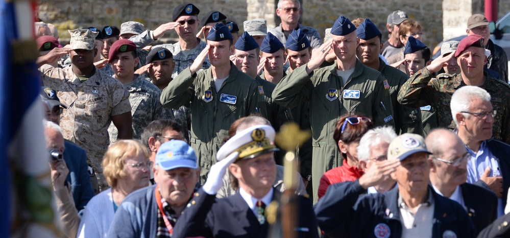 Picauville WWII commemoration honors sacrifices of Airmen, Soldiers