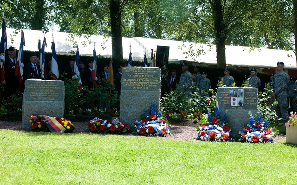 US paratroopers, WWII veterans pay homage to D-Day 71st anniversary