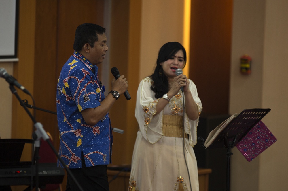 Indonesia Defense University staff and students embrace the MARFORPAC Band