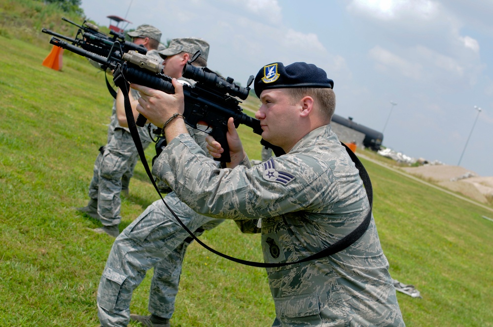 188th Security Forces Squadron conducts shoot, move and communicate drills