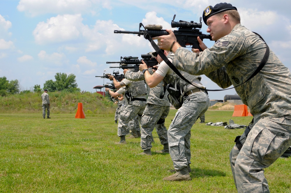 188th Security Forces Squadron conducts shoot, move and communicate drills