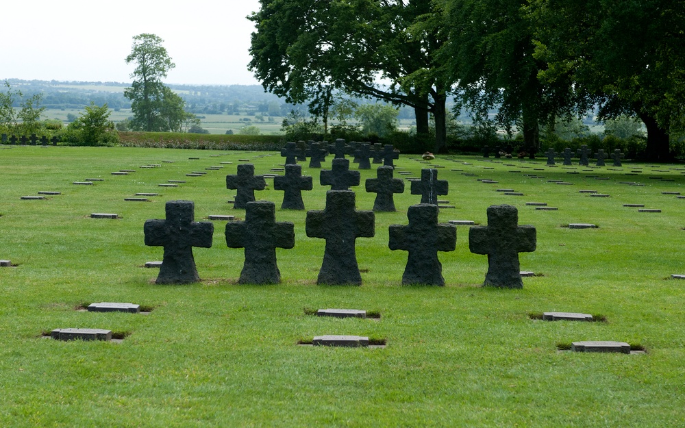 173rd, German army remembers the fallen of D-Day