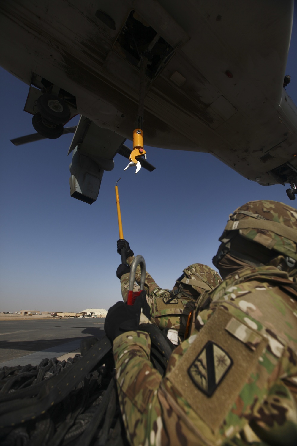 U.S. Marines, U.S. Army Soldiers Practice MV-22 External Cargo Lifts