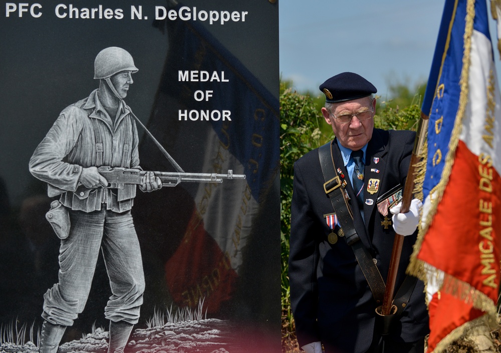 Normandy gathers to remember heroes