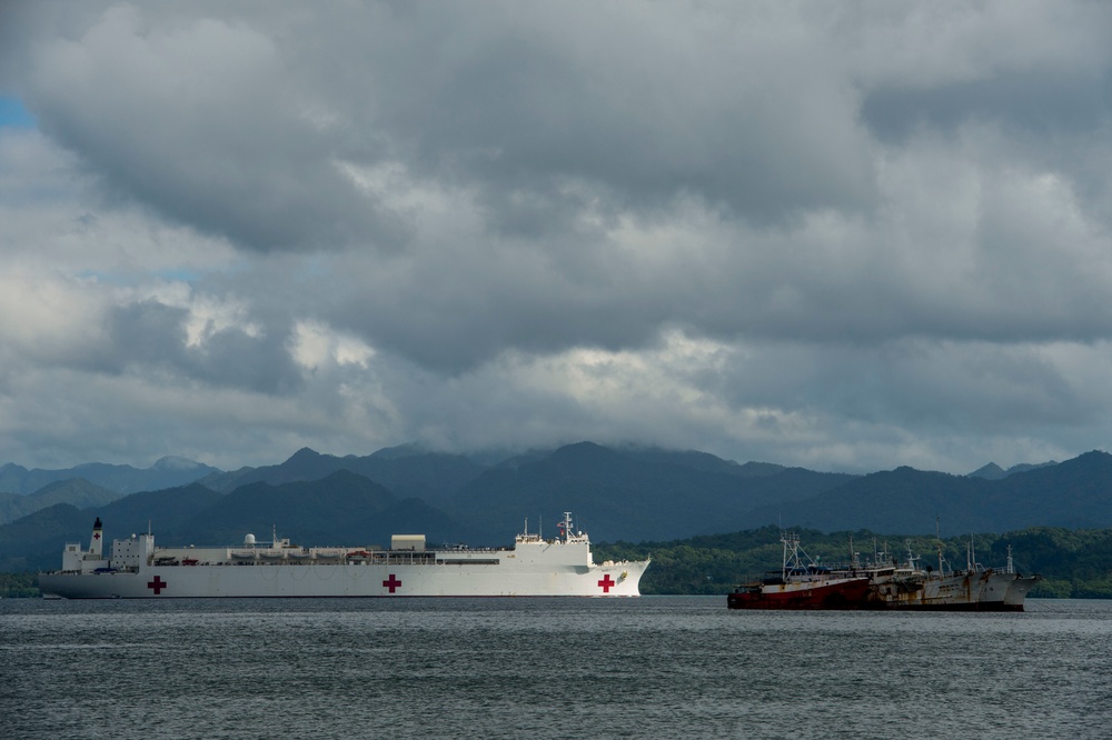 USNS Mercy arrives at Suva, Fiji