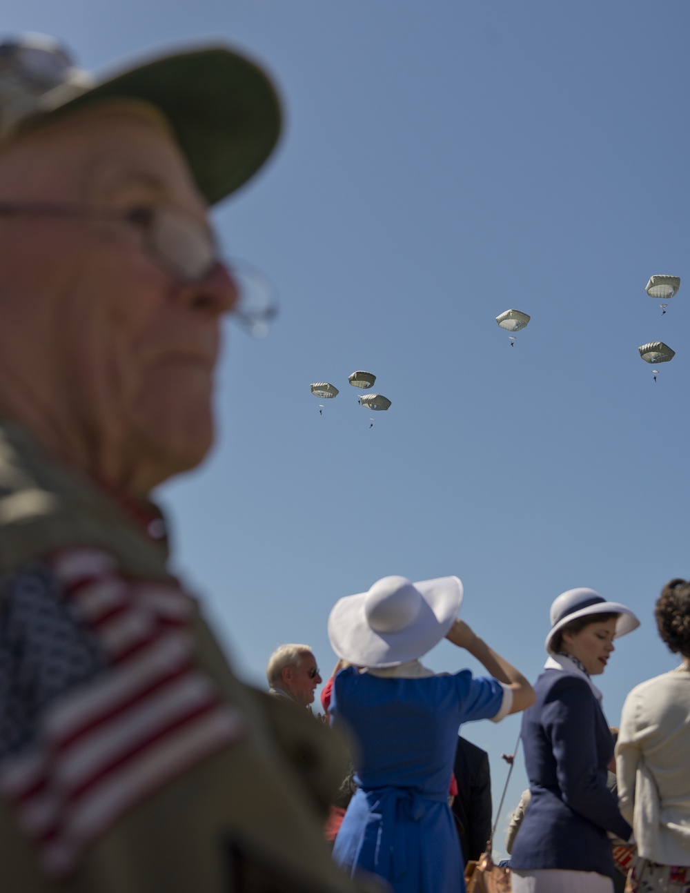 Allies parachute on to historic WWII drop zone for D-Day 71st anniversary commemoration