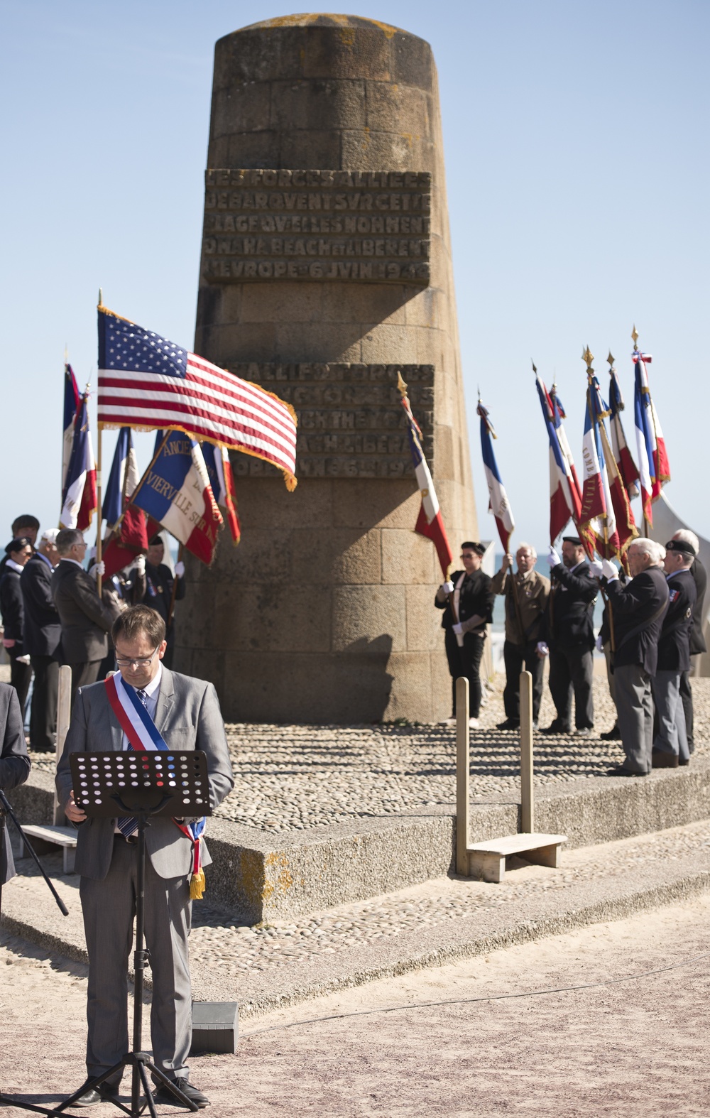 Allies honored for their role in liberation of France at Sainte Laurent ceremony