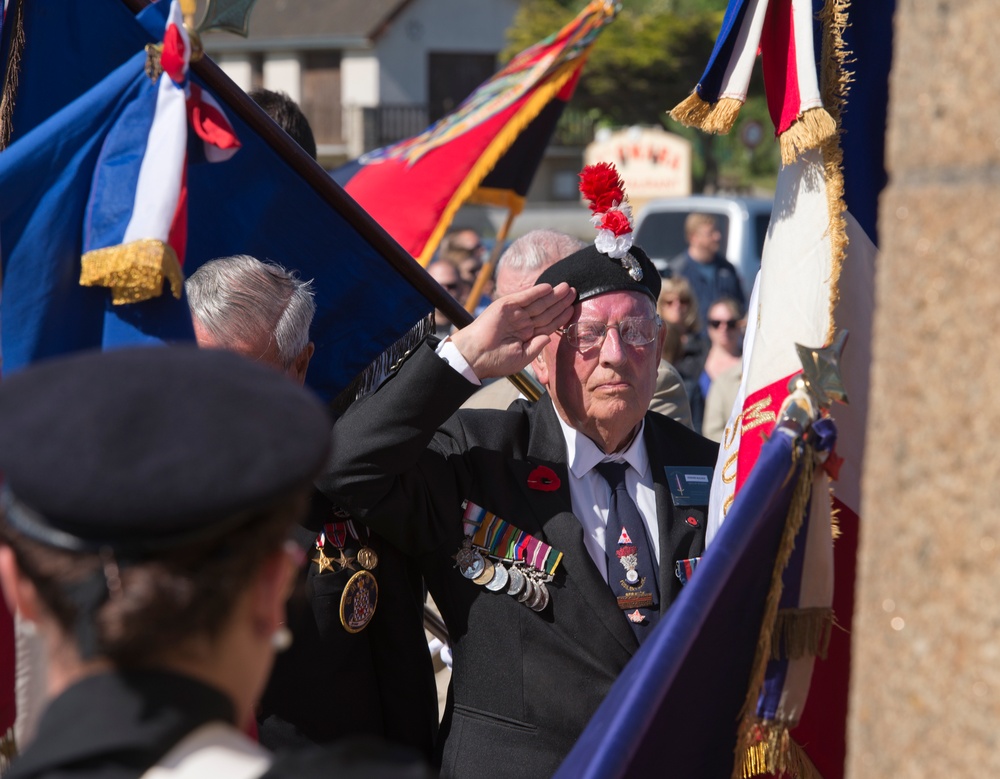 Allies honored for their role in liberation of France at Sainte Laurent ceremony