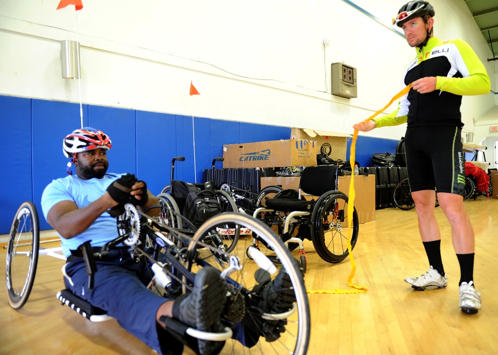 Seabees assist wounded warriors