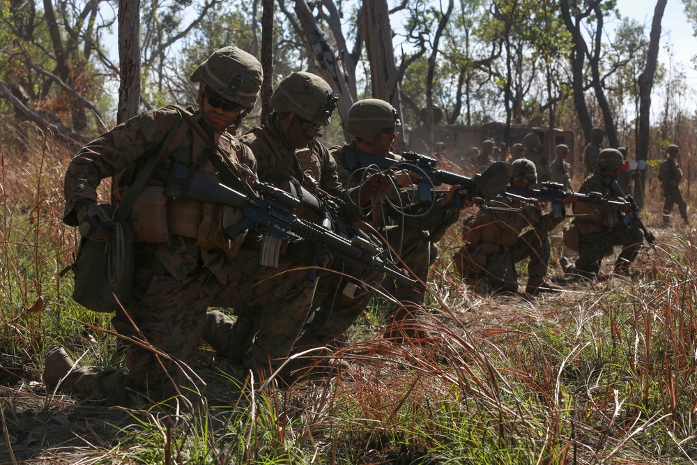 Combat engineers train at Mount Bundey Training Area