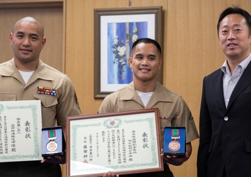 Iwakuni City mayor shows appreciation toward air station service members