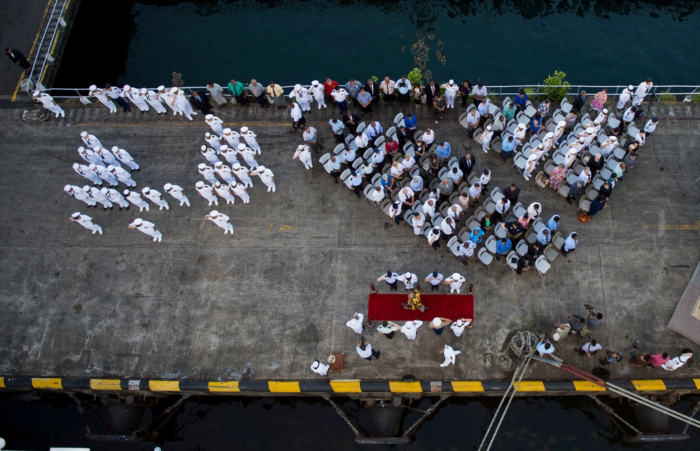 The president of Fiji receives honors during a ceremony for Pacific Partnership 2015